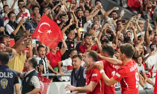 İzmir'de Kerem'in gecesi! A Milli Takımımız, İzlanda'yı 3-1 mağlup etti 