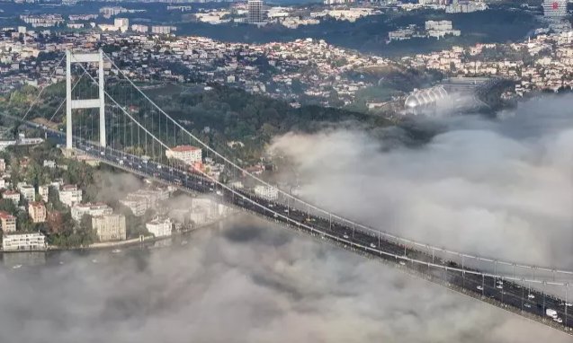 İstanbul'da deniz ulaşımına sis engeli! Çok sayıda sefer iptal edildi 